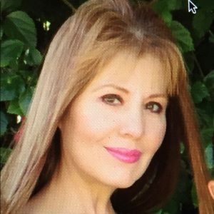 Meet your Posher, Edith